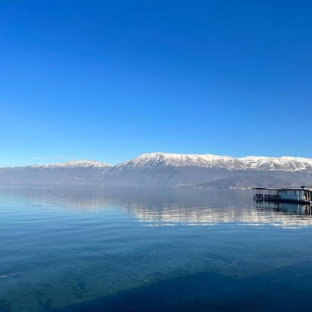 Lake Ohrid Guesthouse "Villa Valentina" Pogradec Exterior photo